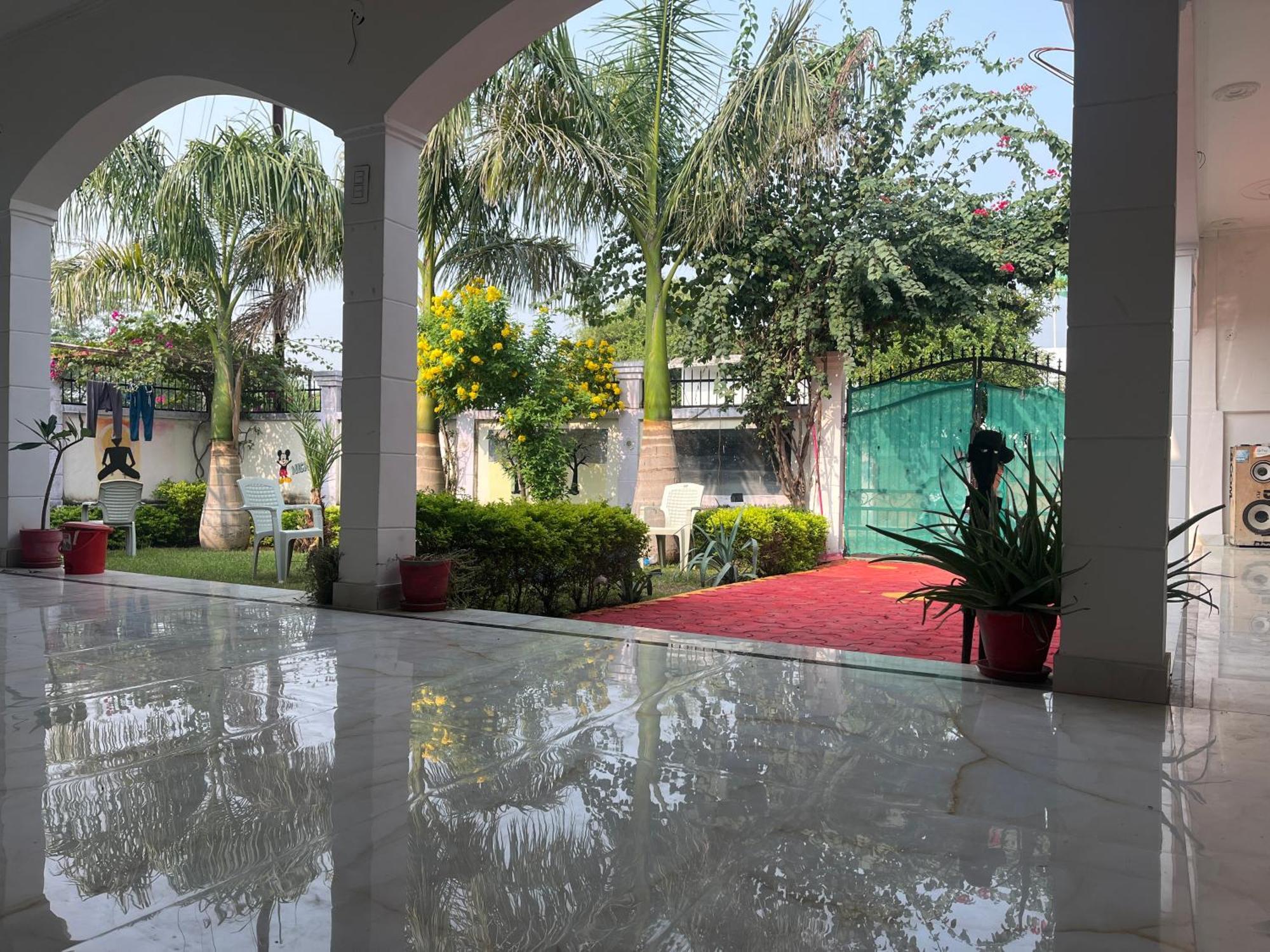 Sunrise Bed & Breakfast Khajurāho Dış mekan fotoğraf